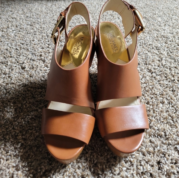 Michael kors wedges - Picture 7 of 12